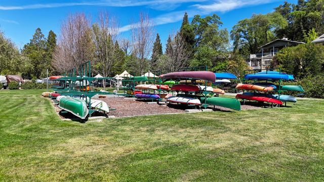 18250 Lake Forest Dr, Penn Valley, CA 95946