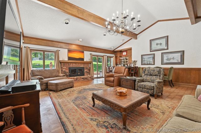 2956 E 69th Street, Tulsa, OK 74136