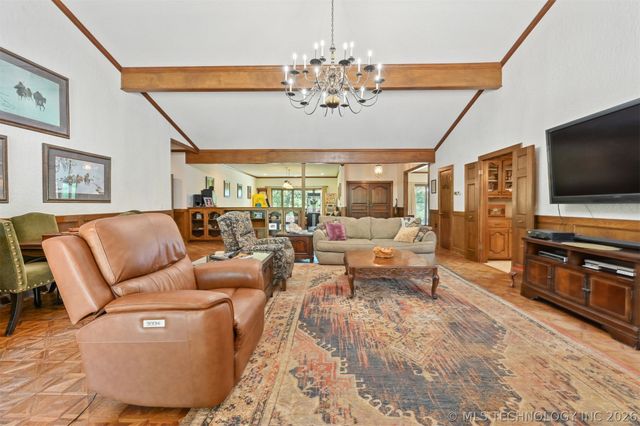 2956 E 69th Street, Tulsa, OK 74136