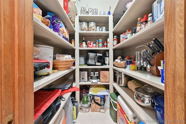 2956 E 69th Street, Tulsa, OK 74136