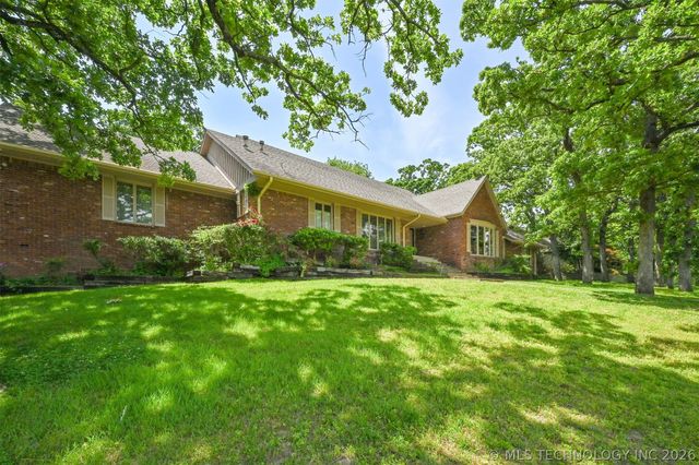 2956 E 69th Street, Tulsa, OK 74136