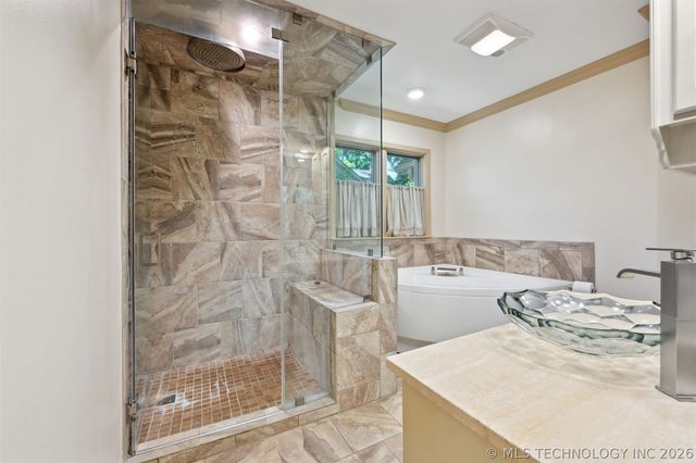 2956 E 69th Street, Tulsa, OK 74136