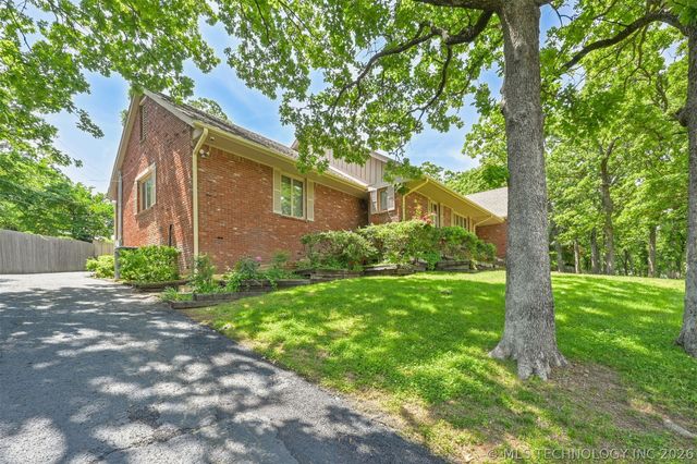 2956 E 69th Street, Tulsa, OK 74136