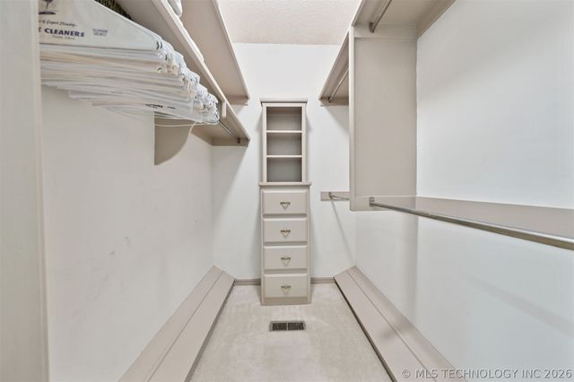 2956 E 69th Street, Tulsa, OK 74136