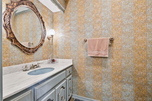 2956 E 69th Street, Tulsa, OK 74136