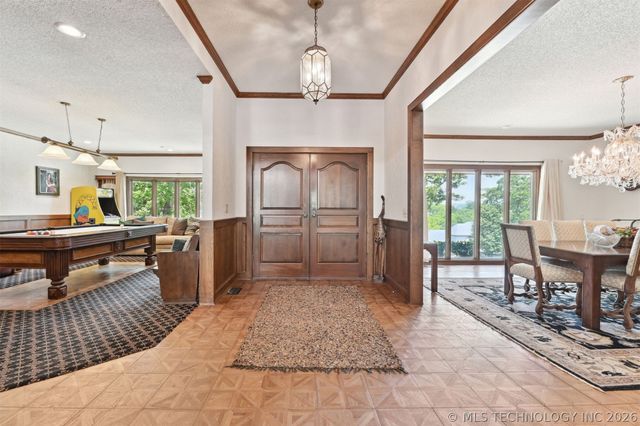 2956 E 69th Street, Tulsa, OK 74136