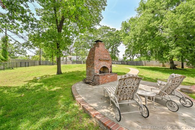 2956 E 69th Street, Tulsa, OK 74136