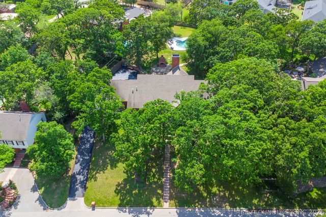 2956 E 69th Street, Tulsa, OK 74136