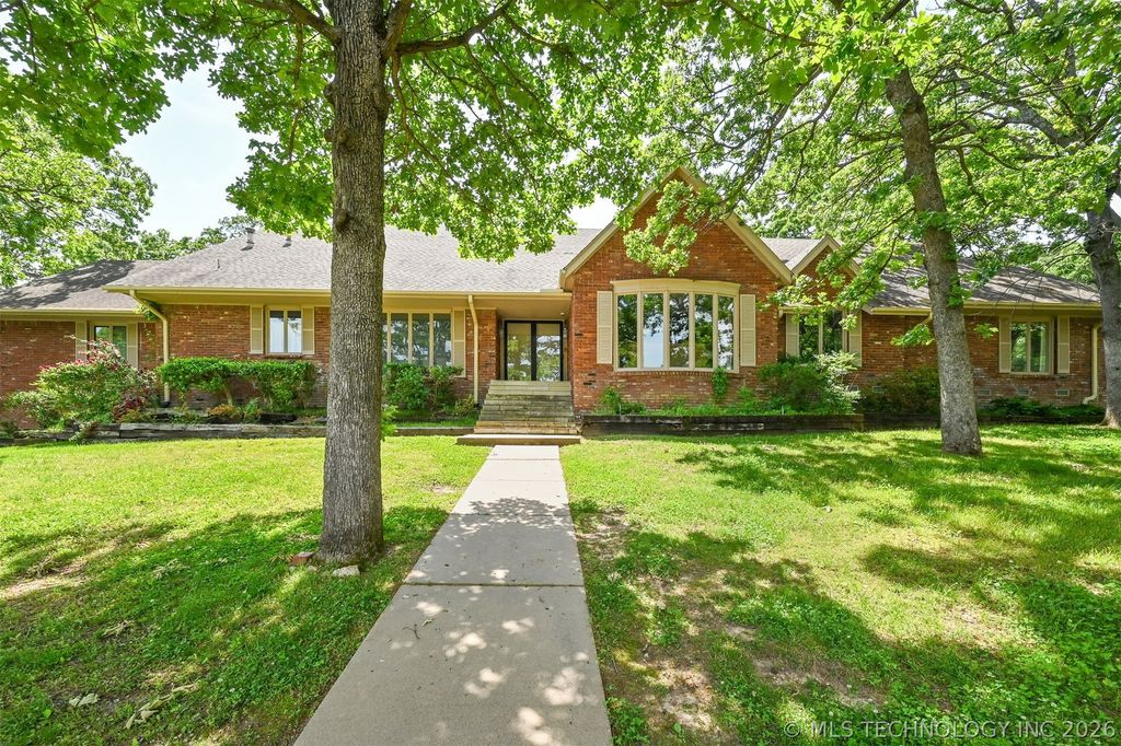 2956 E 69th Street, Tulsa, OK 74136