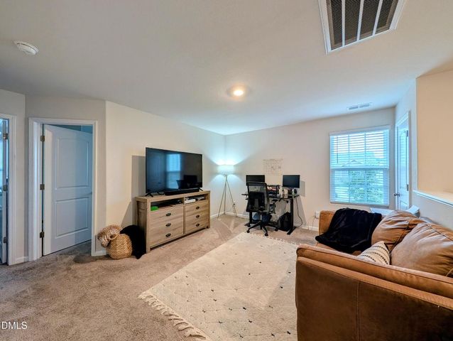 316 Brisk Drive, Zebulon, NC 27597