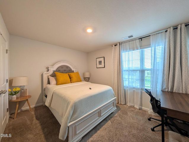 316 Brisk Drive, Zebulon, NC 27597