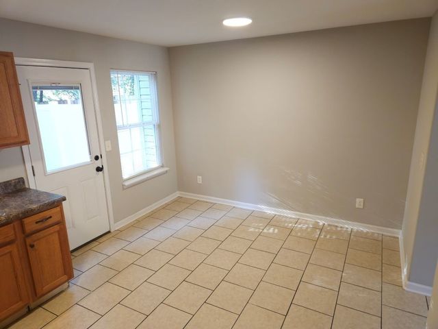 705 Crestland Ave Apt B5, Murfreesboro, TN 37130