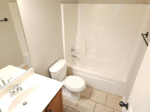 705 Crestland Ave Apt B5, Murfreesboro, TN 37130