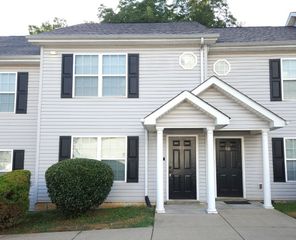 705 Crestland Ave Apt B5, Murfreesboro, TN 37130