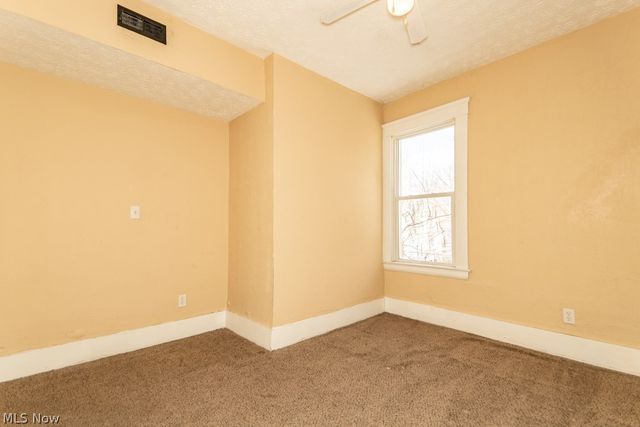 10401 Olivet Avenue, Cleveland, OH 44108