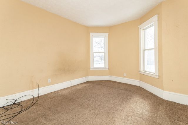 10401 Olivet Avenue, Cleveland, OH 44108