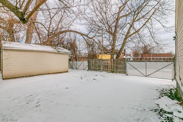 10401 Olivet Avenue, Cleveland, OH 44108