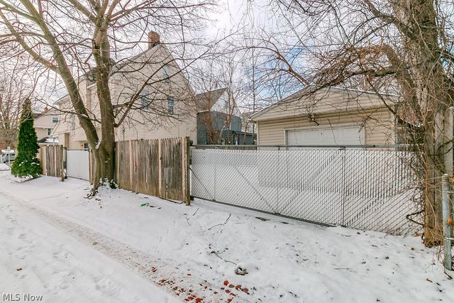 10401 Olivet Avenue, Cleveland, OH 44108