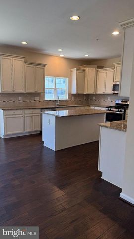 11151 SAINT CHRISTOPHER DR, White Plains, MD 20695