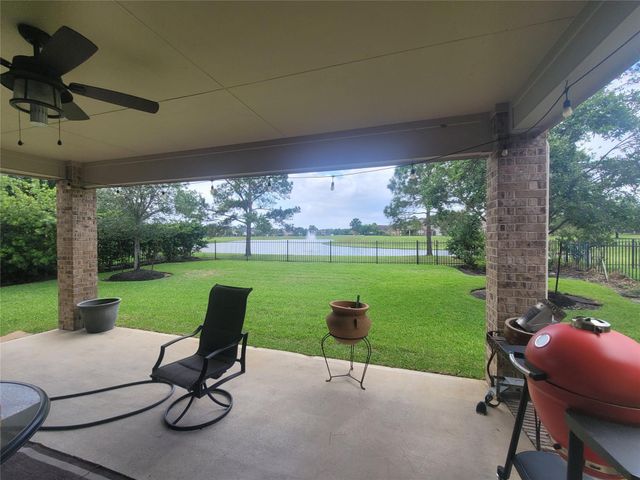 14515 Lakepointe Bend Lane, Cypress, TX 77429