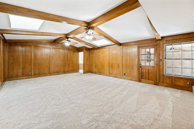 2414 Lakeview Circle, Arlington, TX 76013