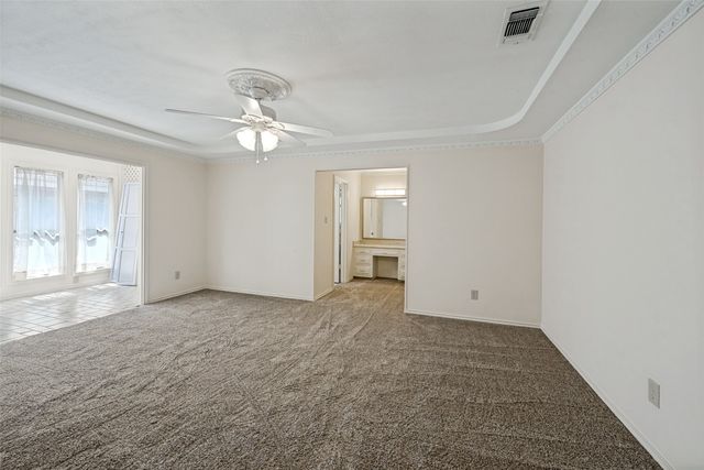 2414 Lakeview Circle, Arlington, TX 76013