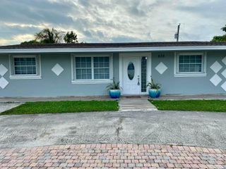 635 Casper Avenue, Lake Belvedere Estates, West Palm Beach, FL 33413