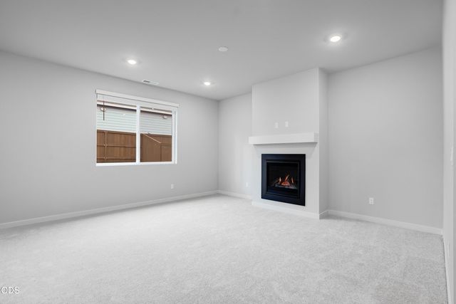 63126 NE Henningsen Pl, Bend, OR 97701