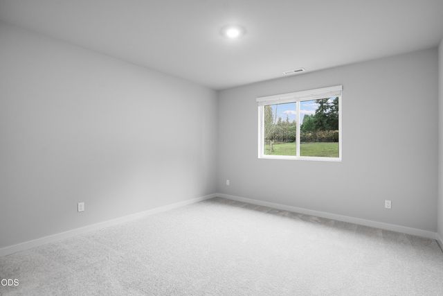 63126 NE Henningsen Pl, Bend, OR 97701