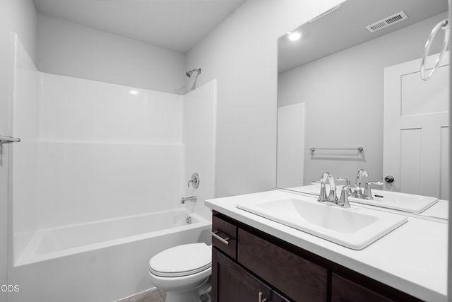 63126 NE Henningsen Pl, Bend, OR 97701
