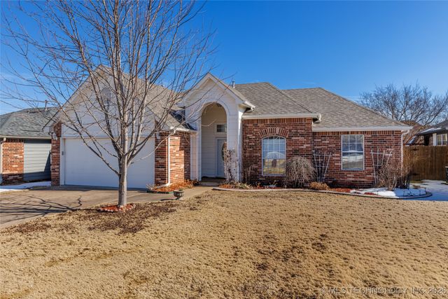 11925 S 268th East Avenue, Coweta, OK 74429