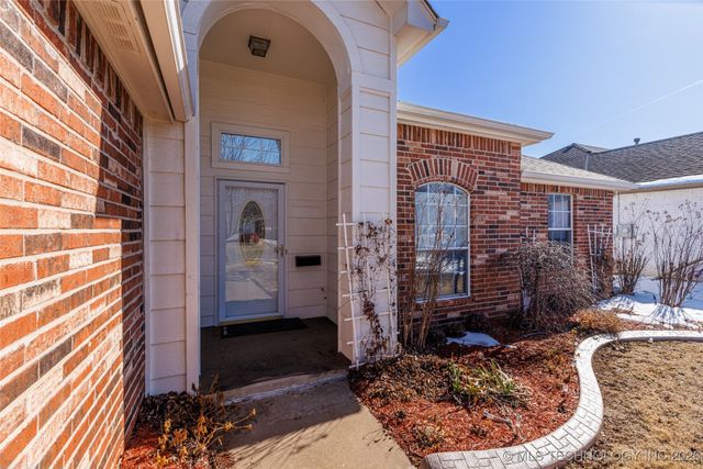 11925 S 268th East Avenue, Coweta, OK 74429