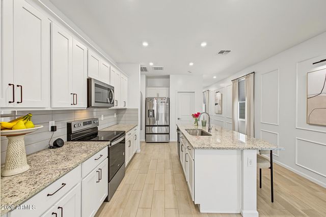17277 W DALEY Lane, Surprise, AZ 85387