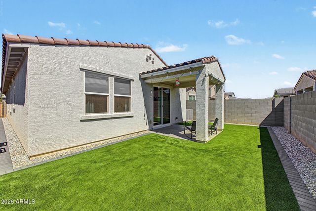 17277 W DALEY Lane, Surprise, AZ 85387