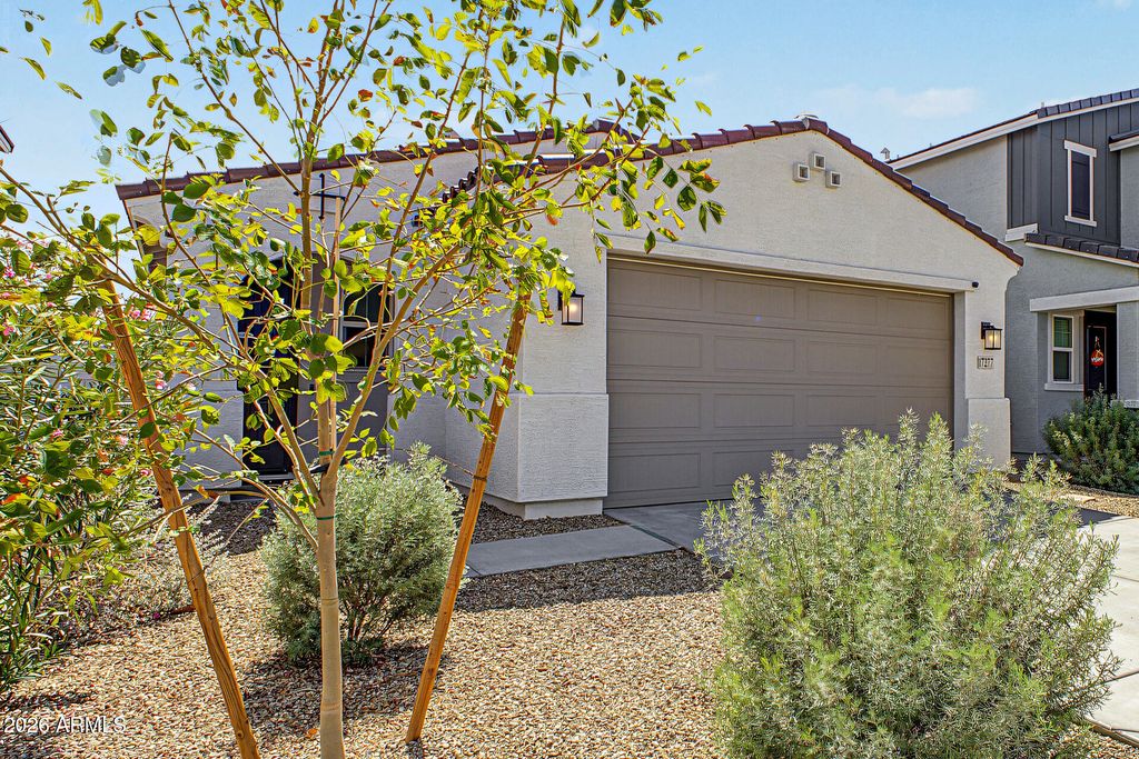 17277 W DALEY Lane, Surprise, AZ 85387 — photo 4