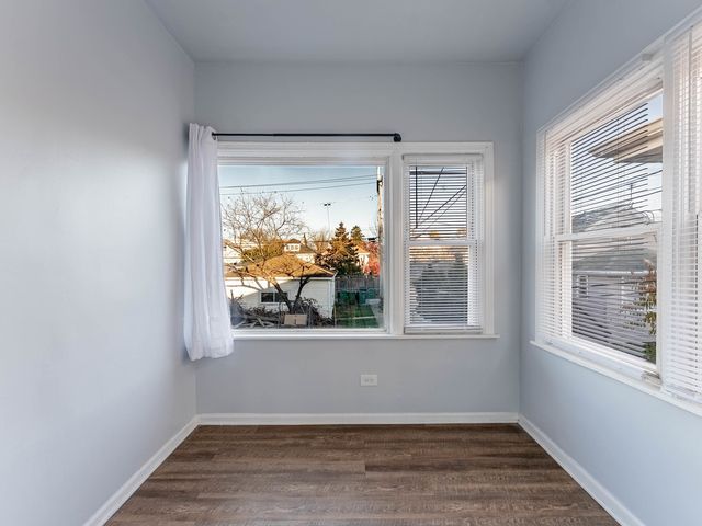 1521 Grove Avenue 1, Berwyn, IL 60402