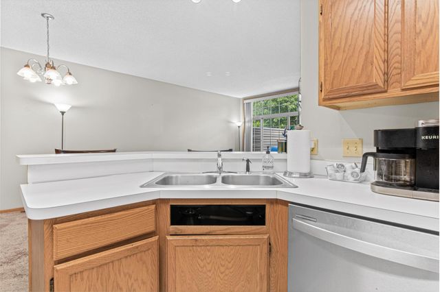 18341 Coneflower Lane, Eden Prairie, MN 55346