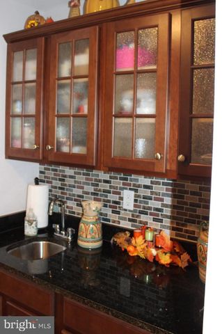 1536 JASON DR, Cinnaminson, NJ 08077