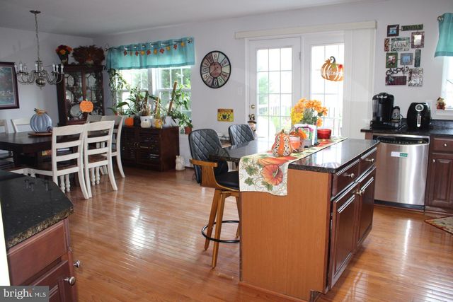 1536 JASON DR, Cinnaminson, NJ 08077