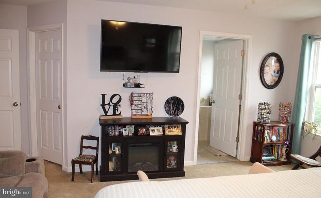 1536 JASON DR, Cinnaminson, NJ 08077