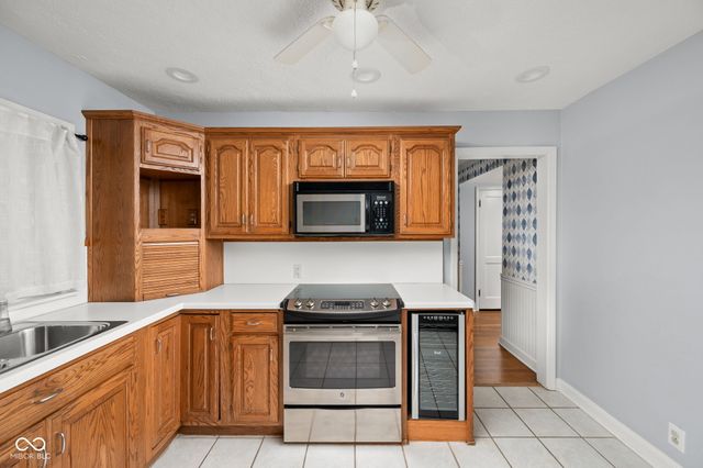 7024 Broadway, Indianapolis, IN 46220