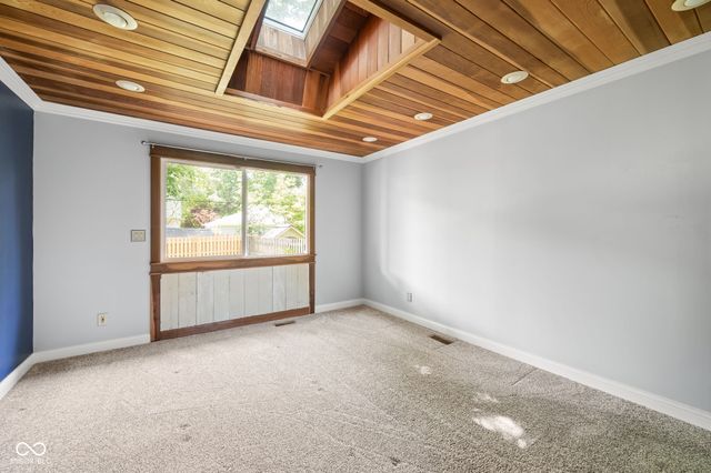 7024 Broadway, Indianapolis, IN 46220