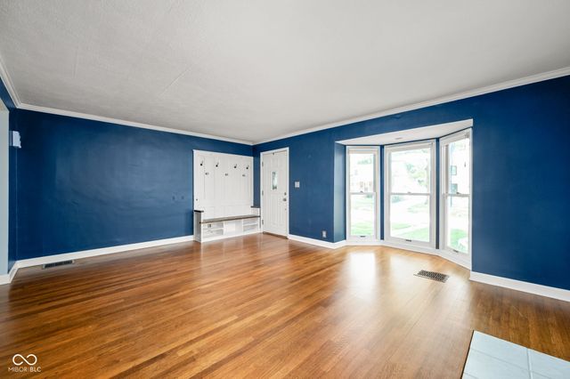 7024 Broadway, Indianapolis, IN 46220