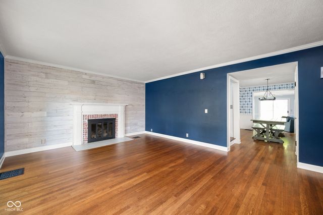 7024 Broadway, Indianapolis, IN 46220