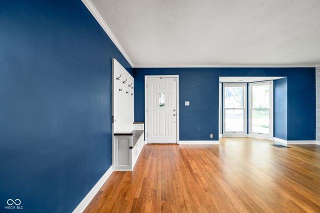 7024 Broadway, Indianapolis, IN 46220