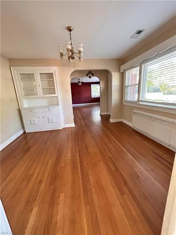 133 Nelson DR, Newport News, VA 23601