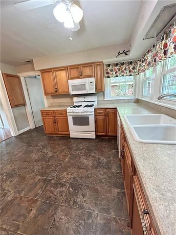 133 Nelson DR, Newport News, VA 23601