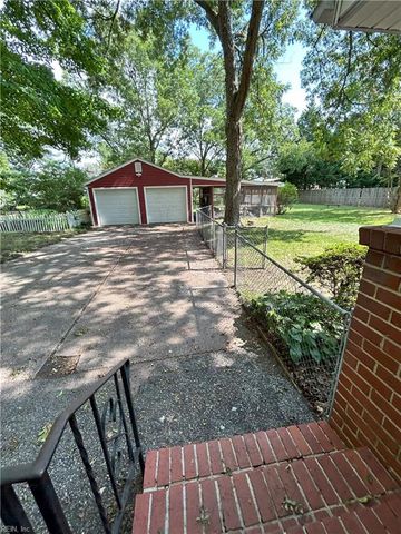 133 Nelson DR, Newport News, VA 23601