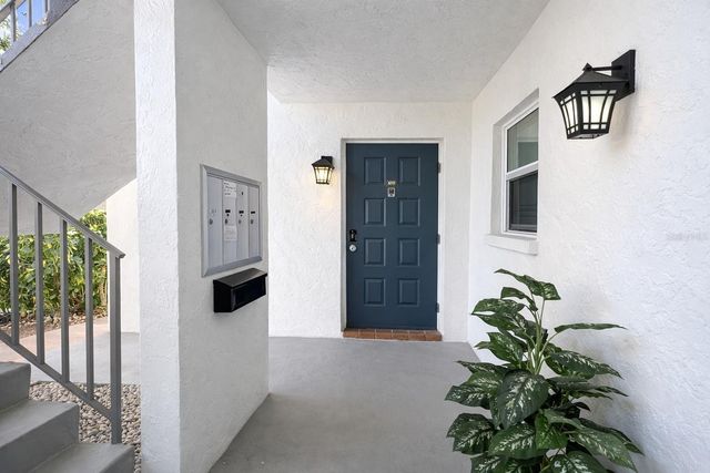 1741 SOUTHWOOD STREET 1741, Sarasota, FL 34231