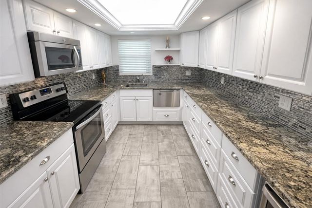 1741 SOUTHWOOD STREET 1741, Sarasota, FL 34231